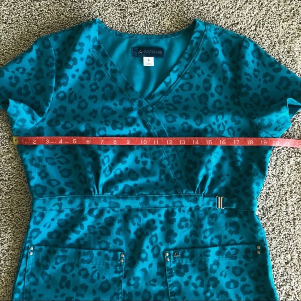 Koi Sapphire blue/gray animal print scrubs top. - Picture 4 of 7